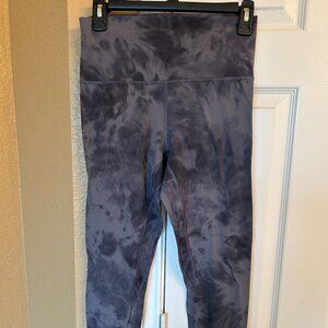 Lululemon Leggings - Gray Pattern - Size 8